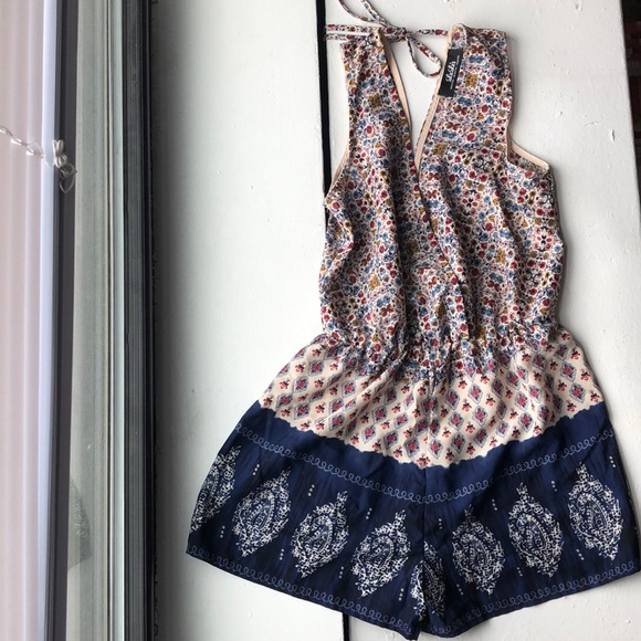 Lulus Pants - Lulu’s Boho patterned Romper S